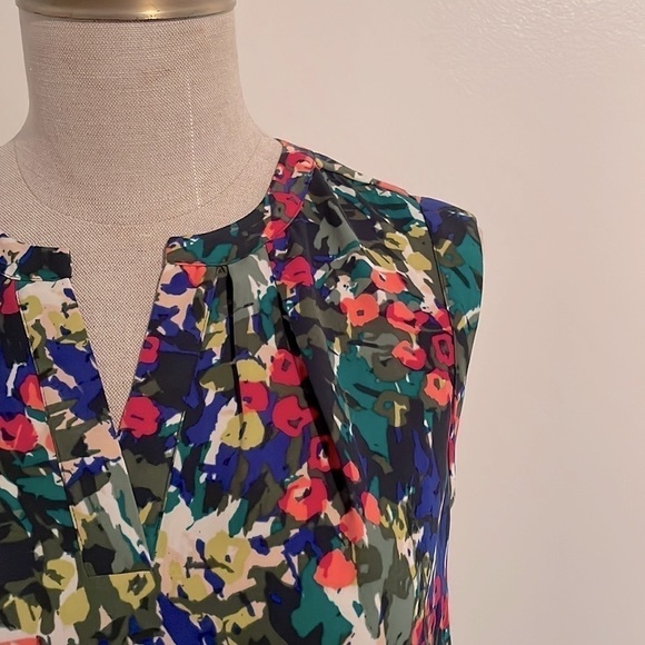 J Crew sleevless blouse - Picture 9 of 12